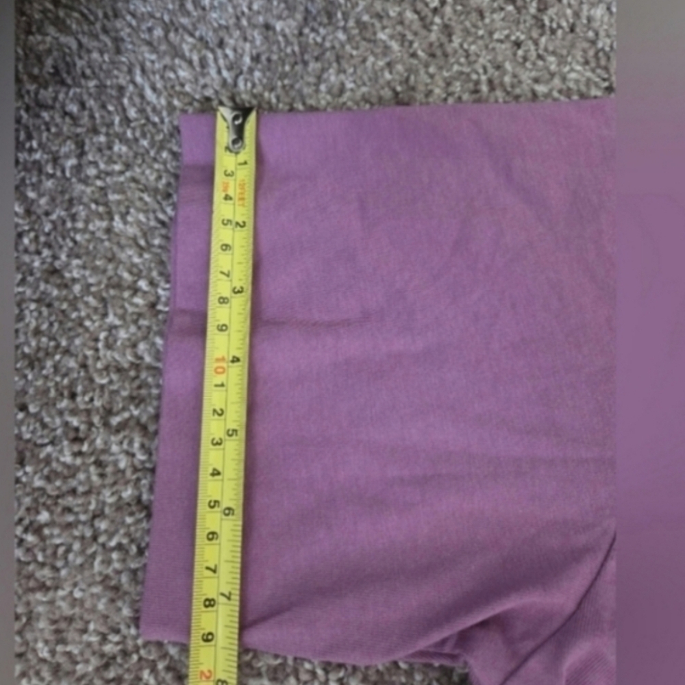 Cropped Tee - Picture 9 of 9